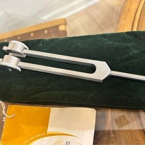 BioSonics Otto 128 Tuning Fork Medical Grade Aluminum w Case & Manual